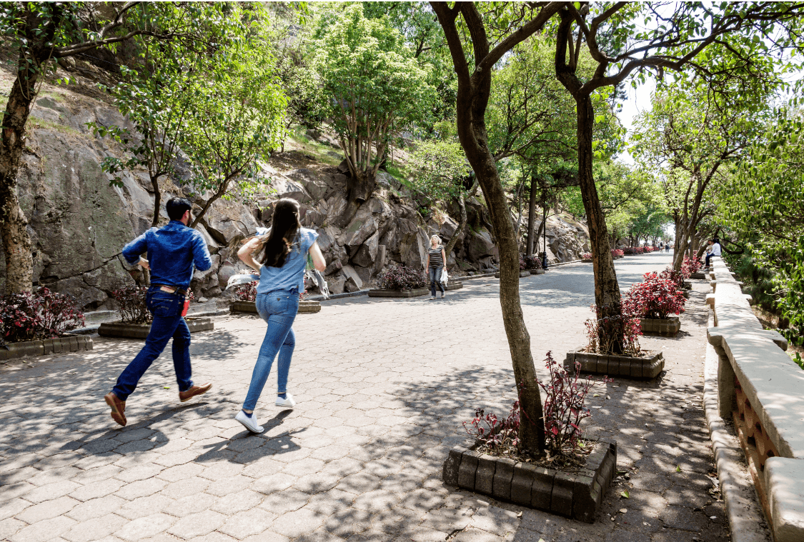 Foto: Gente corriendo en el Bosque de Chapultepec, 9 de marzo de 2018, Ciudad de México, México