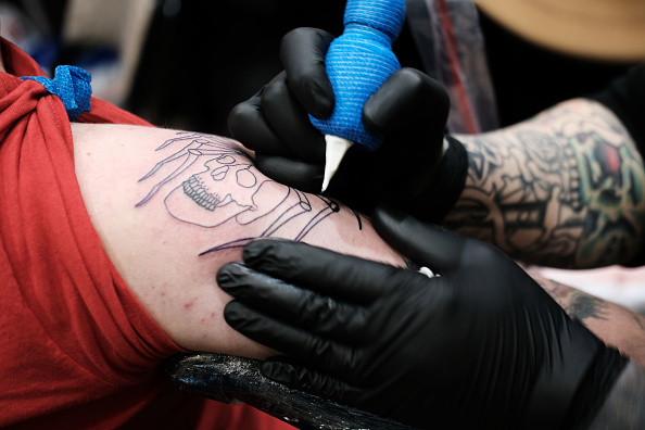 tintas podrian ser un riesgo a la salud al hacerte un tatuaje