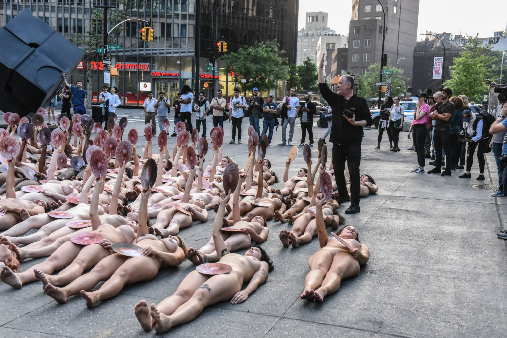 foto Spencer Tunick protesta facebook nueva york 2 junio 2019