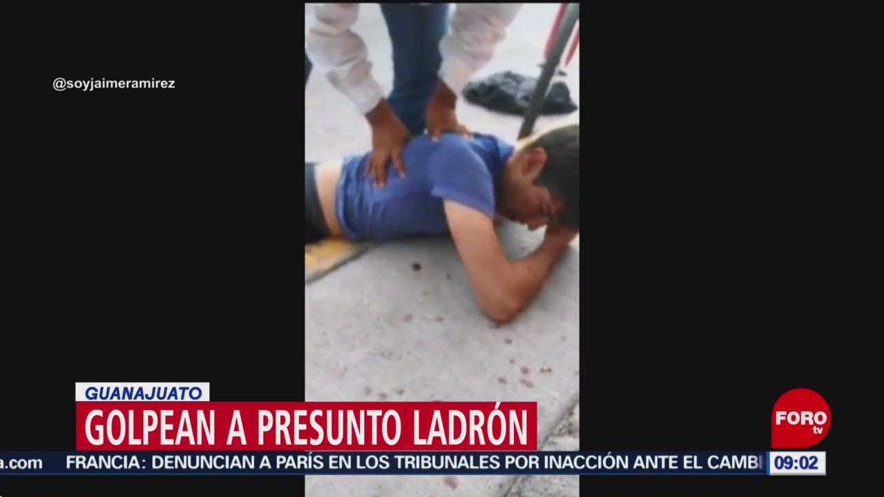 Golpean a presunto ladrón en León, Guanajuato