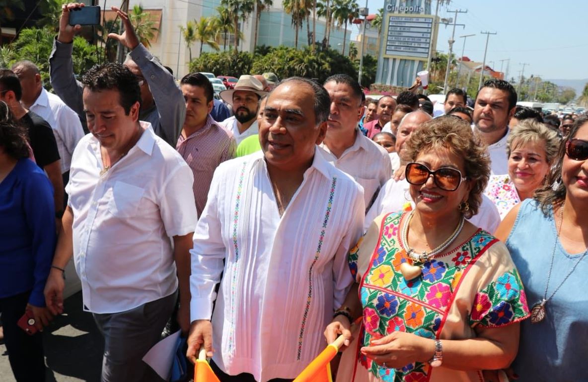 Foto: El gobernador de Guerrero, Héctor Astudillo Flores, lamenta las declaraciones de ‘El Bronco’ sobre la población del sur de México, el 1 de marzo de 2019 (Twitter @HectorAstudillo)