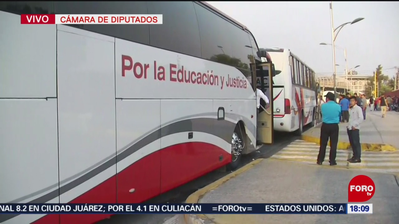 Foto: Integrantes de la CNTE abordan autobuses para volver a Oaxaca