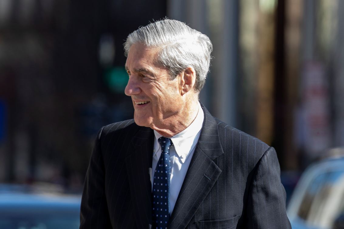 Imagen: El informe del fiscal especial Robert Mueller no exonera a Trump, el 24 de marzo de 2019 (Getty Images, archivo)
