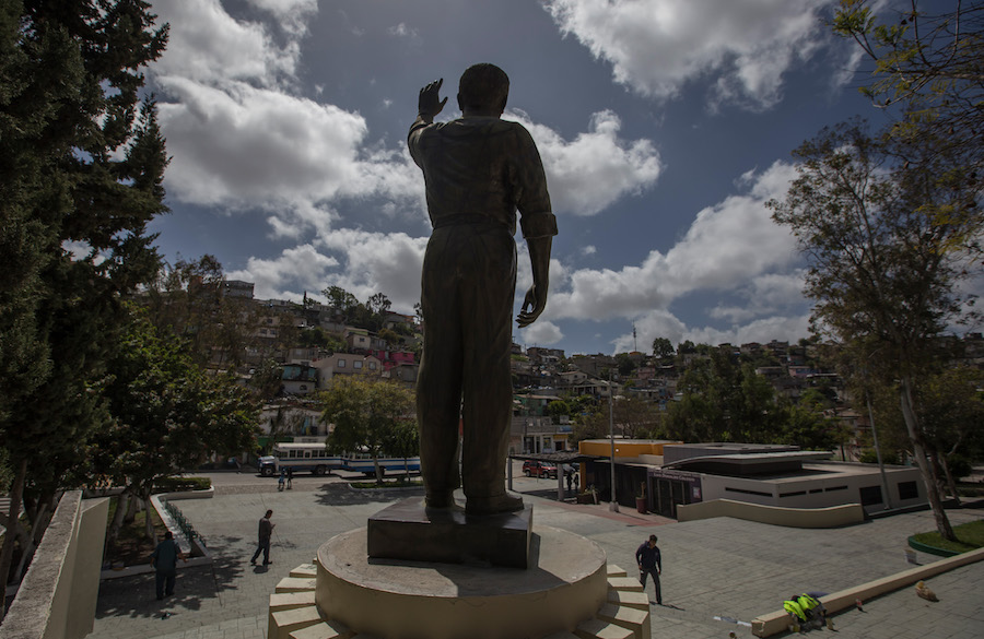 Foto monumento memoria Colosio Tijuana 6 marzo 2019
