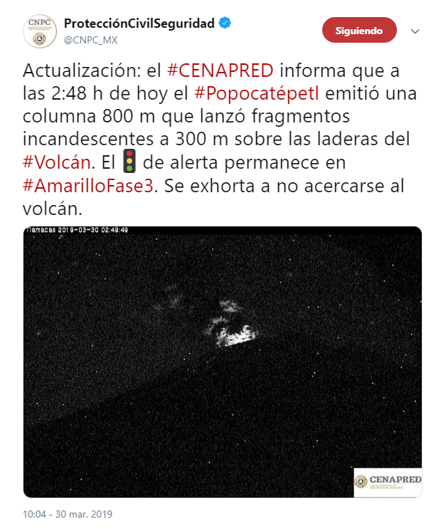 FOTO Popocatépetl lanza fragmentos incandescentes con ceniza (Twitter @CNPC_MX 30 marzo 2019 )