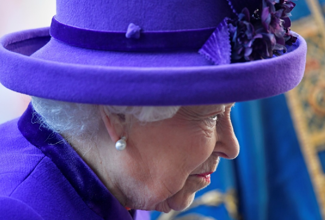 Isabel II, 'profundamente' entristecida por ataques en Nueva Zelanda
