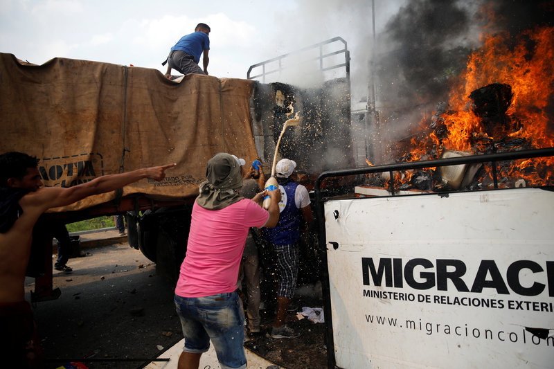 incendio de convoy humanitario lo causo opositor nyt