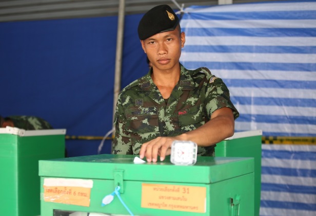 Foto: Un partido respaldado por militares aventaja en las elecciones de Tailandia, el primer ministro Prayuth Chan-ocha podría mantenerse en el poder, marzo 24 de 2019 (AP)