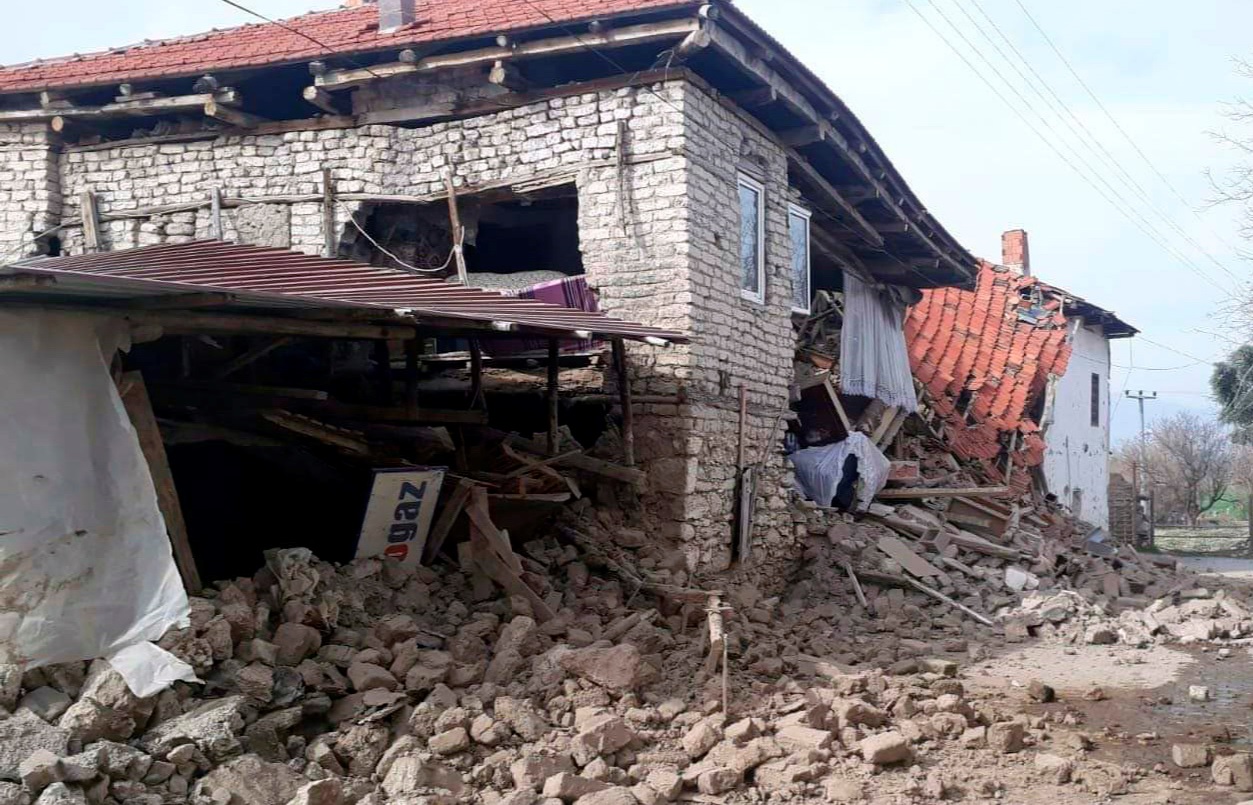Sismo de magnitud 5.5 grados sacude Turquía