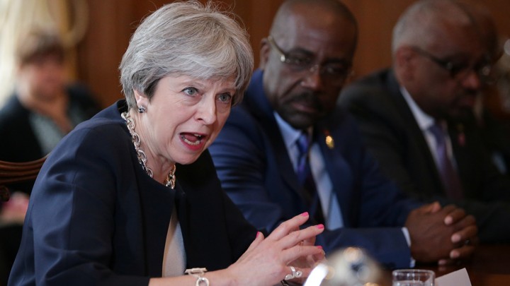 Theresa May pide disculpas a los países caribeños después del mal trato que recibieron sus ciudadanos al ingresar al Reino Unido durante los años 50 (Reuters)