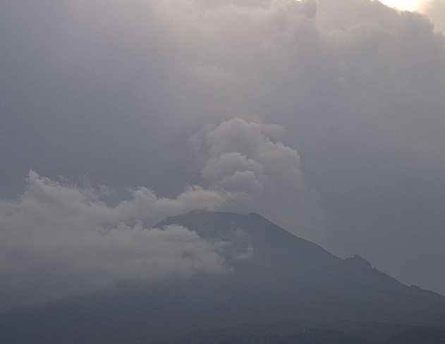 Foto: El semáforo de alerta volcánica del Popocatépetl se encuentra en Amarillo Fase 2, marzo 5 de 2019 (Twitter: @webcamsdemexico)