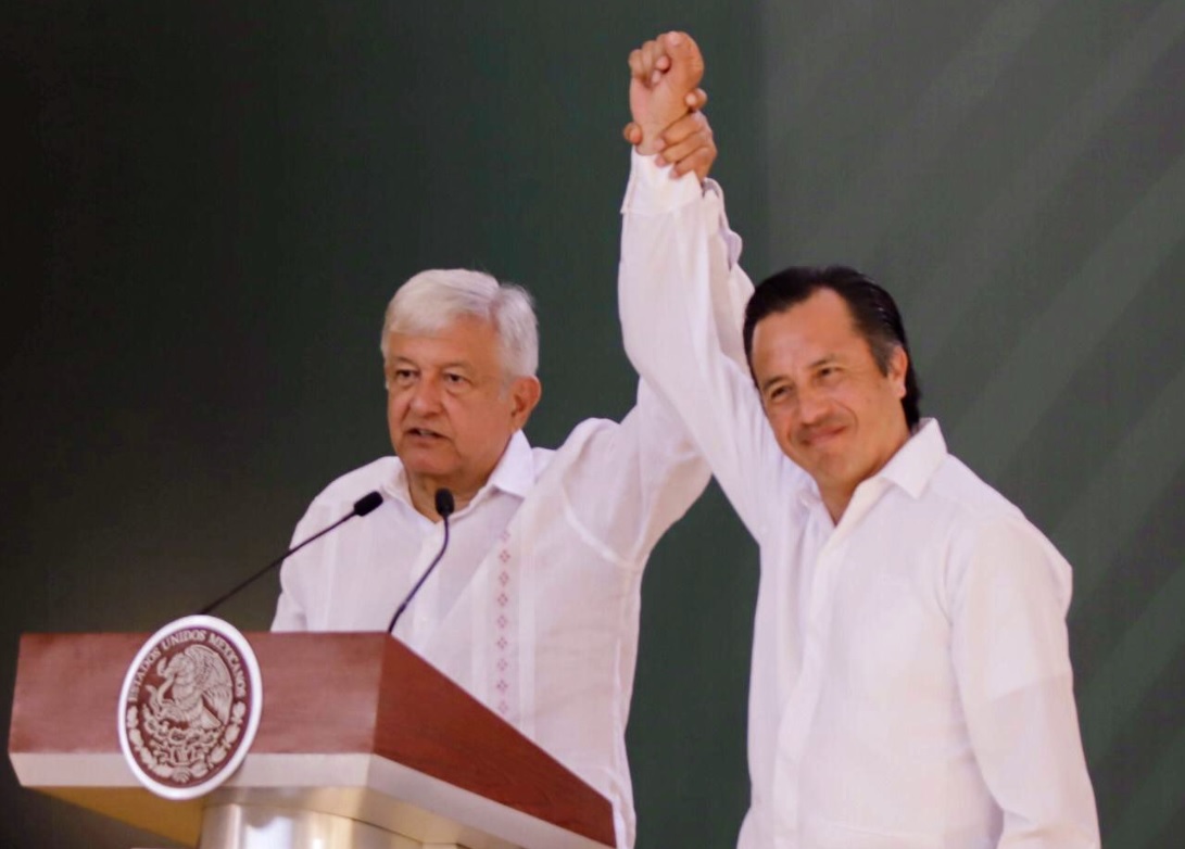 AMLO defiende a Cuitláhuac García, gobernador de Veracruz; anuncia que  visitará Minatitlán – Noticieros Televisa