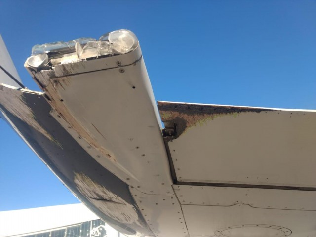 FOTO Avión de Aeroméxico impactó un ala en el aeropuerto de Chihuahua (fsmex.com abril 2019 chihuahua)