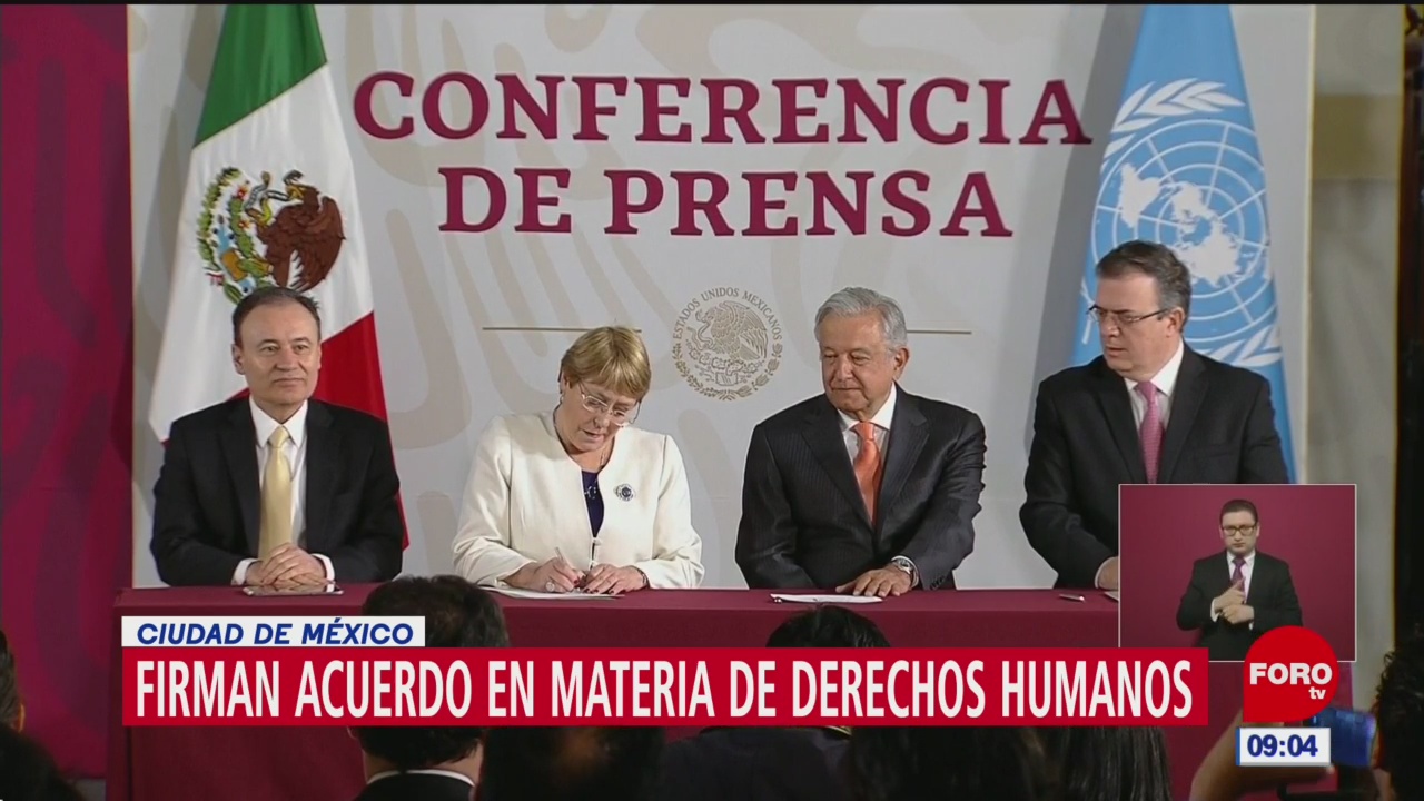 Bachelet firma acuerdo con México en materia de derechos humanos