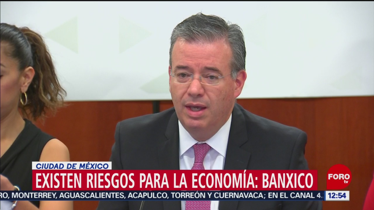 Banxico advierte que persisten riesgos que pueden afectar capacidad de crecimiento