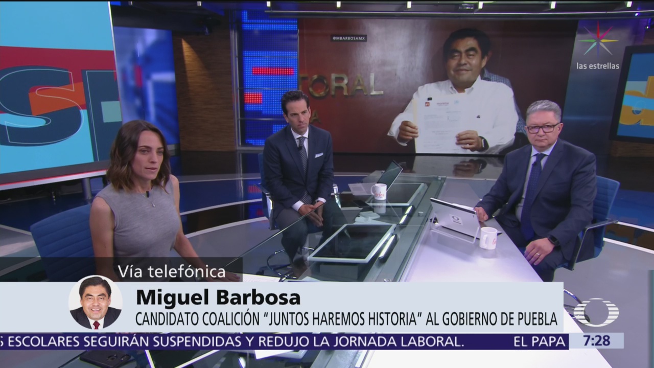 Barbosa afirma que es el político de mayor aceptación para Puebla