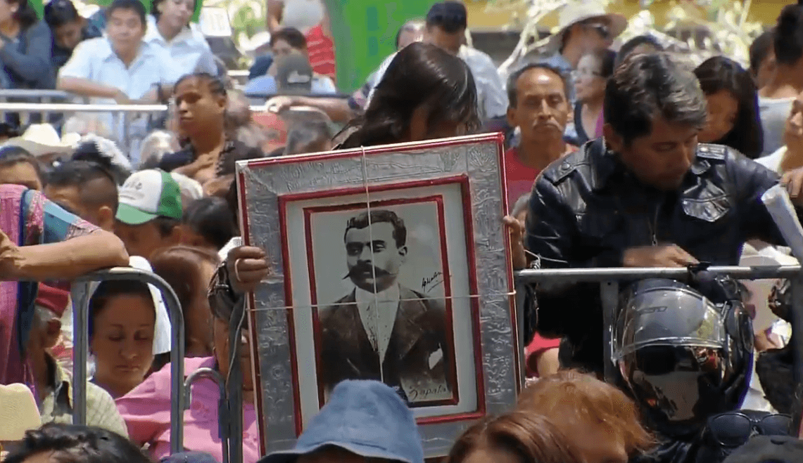 AMLO encabeza ceremonia por centenario luctuoso de Zapata