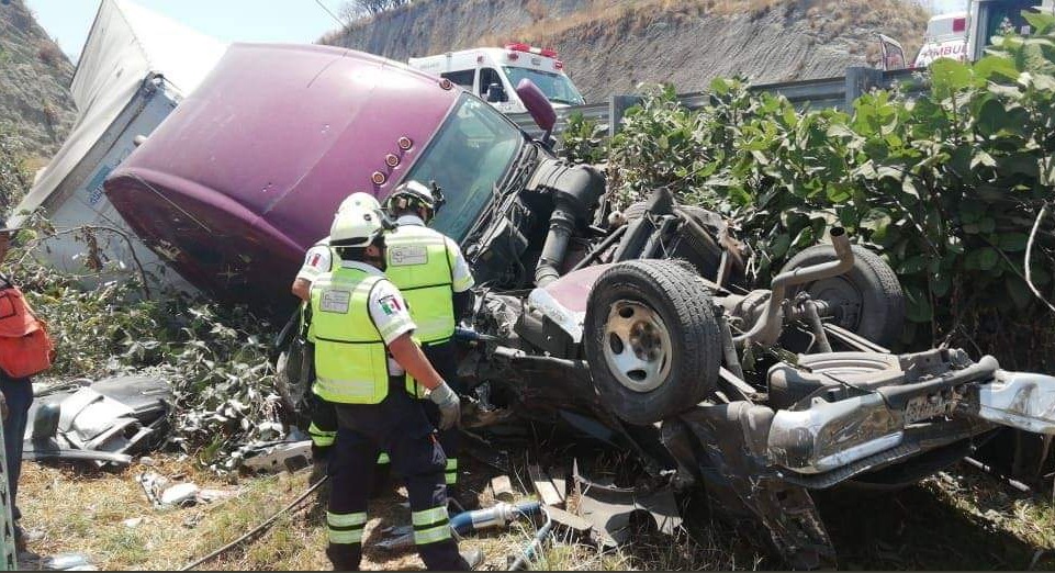 Foto: Accidente en autopista Chamapa-Lechería , 12 de abril 2019. Twitter @vialhermes
