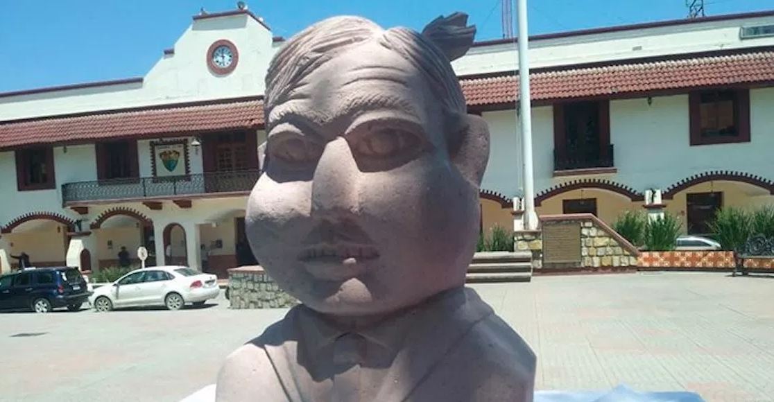 Creador de escultura de Benito Juárez hace una de AMLO
