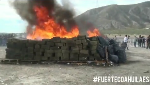 Foto: destruyen droga y alcohol en Coahuila, 11 de abril 2019. Twitter @GobDeCoahuila