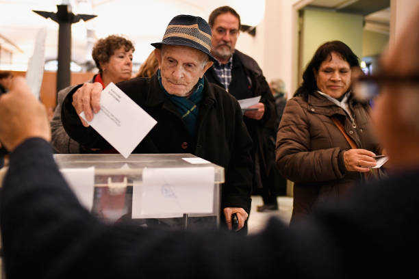 Casi 37 millones de personas acudirán a las urnas este domingo en España