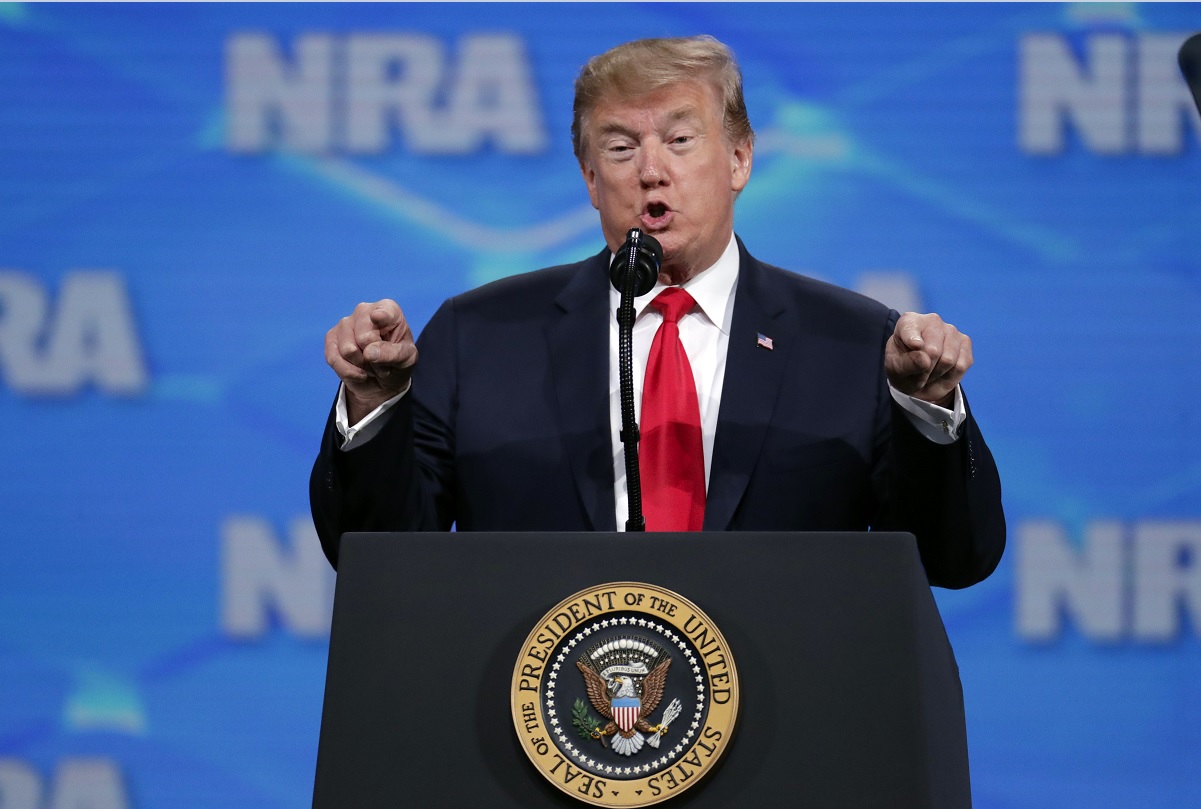 Foto: El presidente Donald Trump habla durante foro de la Asociación Nacional del Rifle (NRA) en Indianápolis, EEUU. El 26 de abril de 2019