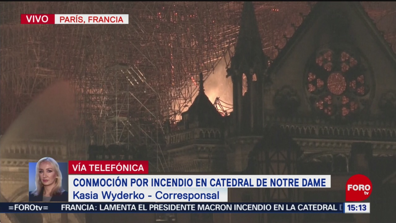 Foto: Fuera de control incendio en catedral de Notre Dame