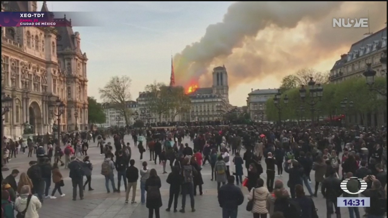 Foto: Fuerte incendio en la Catedral de Notre Dame