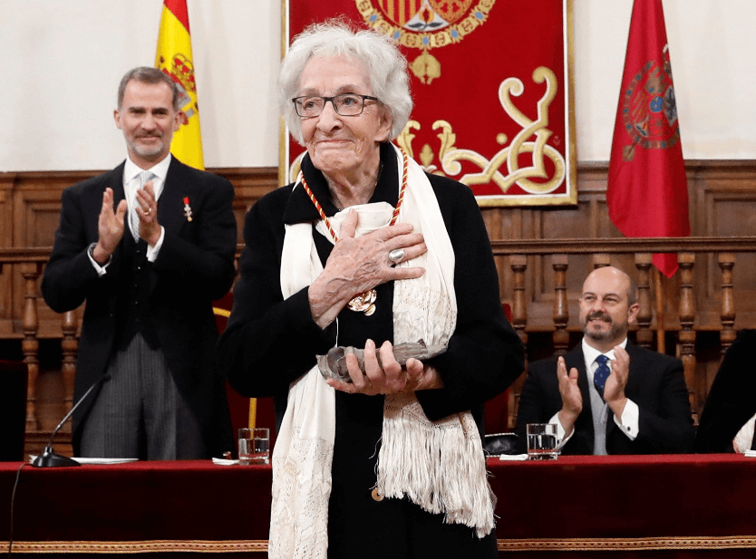 FOTO Ida Vitale, poeta uruguaya, recibe el Premio Cervantes 2019 23 abril
