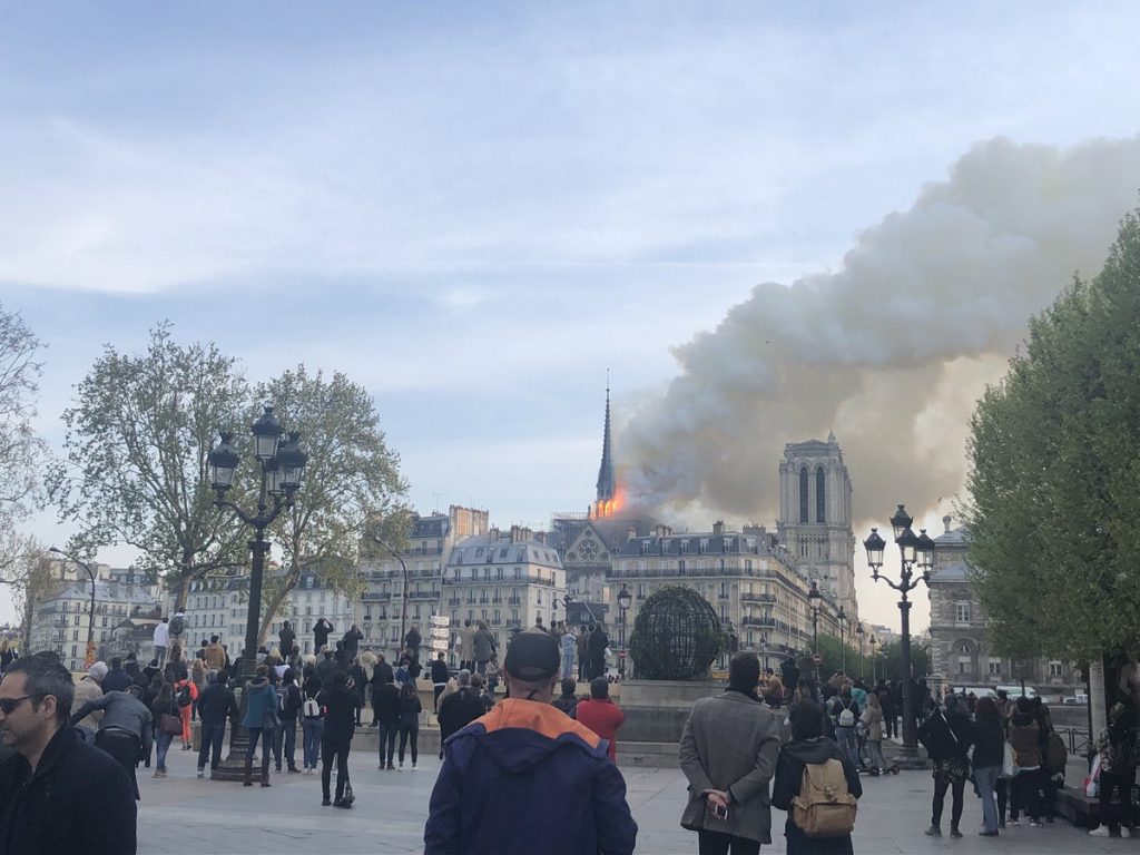 Foto Incendio en la Catedral de Notre Dame, en París 15 2019