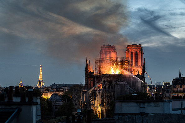 Foto: Zonas cercanas a la catedral de Notre Dame presentan elevados niveles de plomo tras el incendio que dañó el famoso monumento, 27 abril 2019