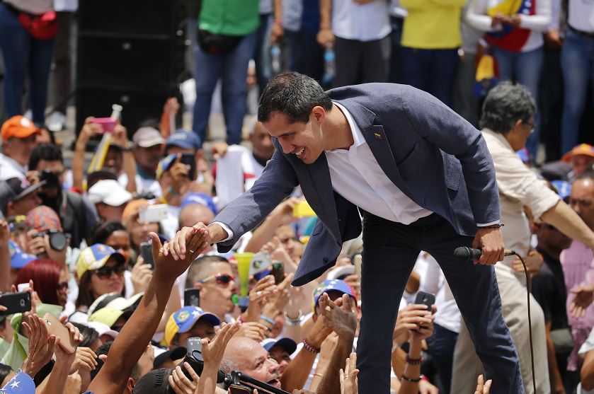 fOTO: Juan Guaidó, el autoproclamado presidente interino de Venezuela, durante un mitin en Caracas, 27 abril 2019