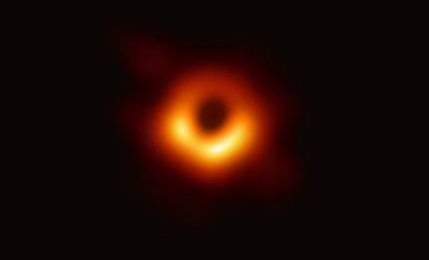 Foto: La primera imagen de un agujero negro, 10 de abril de 2019