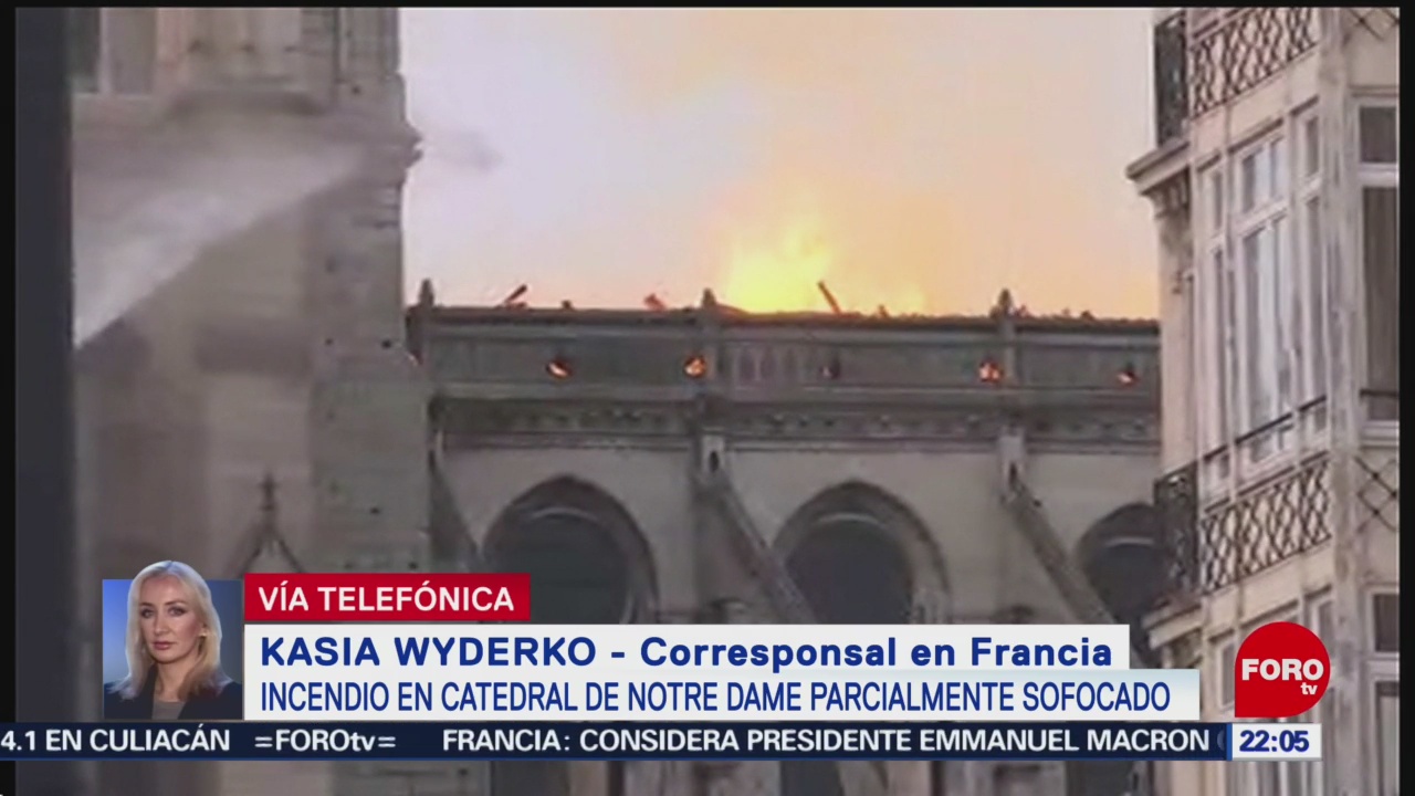 Foto: Bomberos ControlaN Fuego Notre Dame 15 de Abril 2019