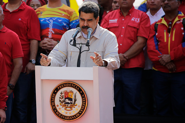 Foto: El presidente Nicolás Maduro ofrece un discurso a miles de simpatizantes, 7 abril 2019