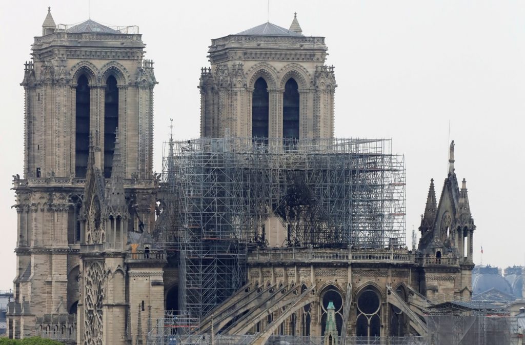 Incendio en Notre Dame, totalmente apagado: Bomberos de París