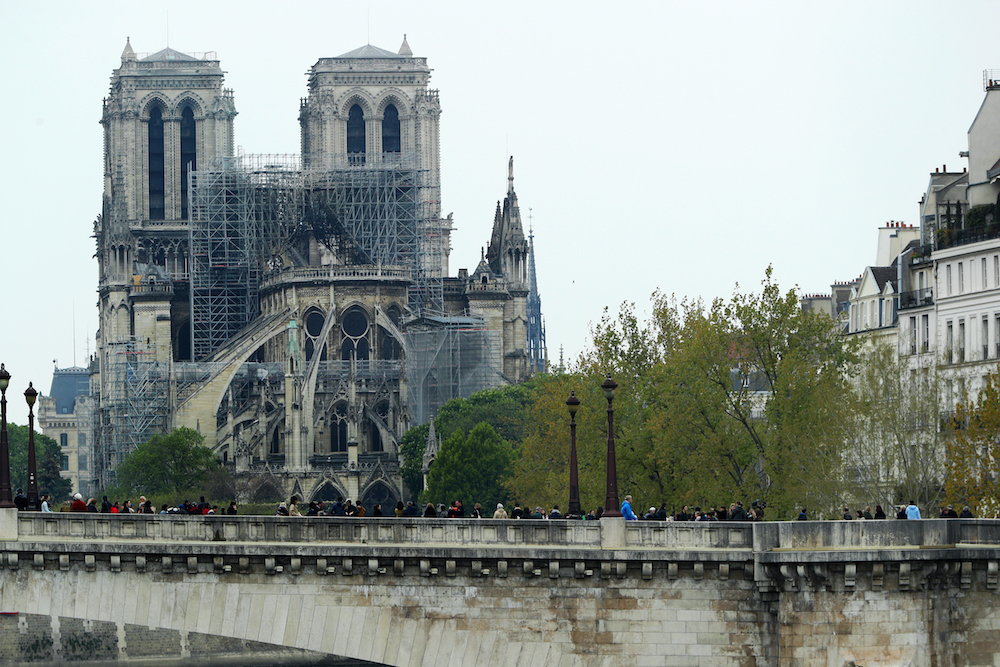 Foto Catedral de Notre Dame tras incendio 16 abril 2019