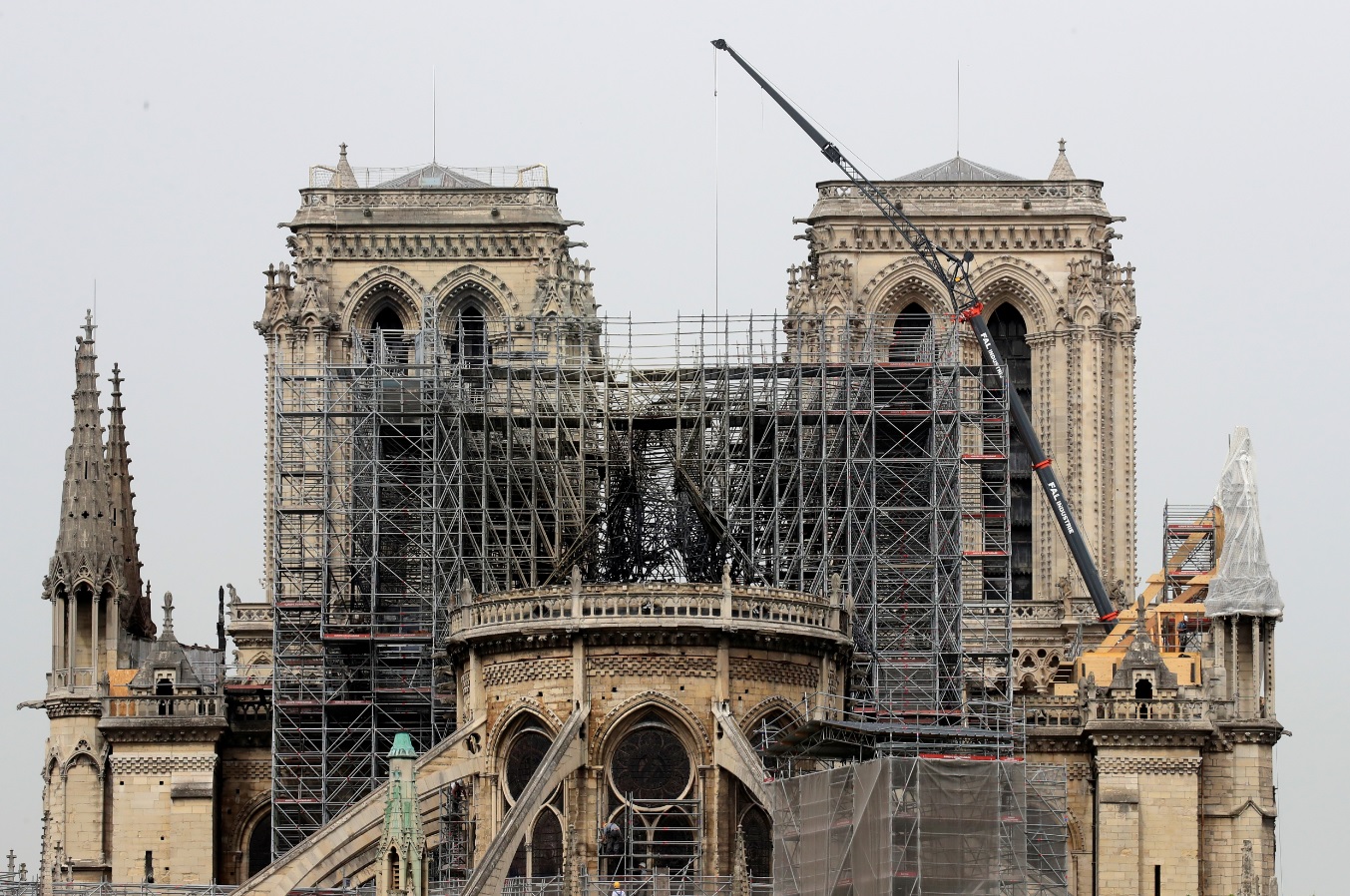 Incendio en Notre Dame: Revelan que obreros fumaban pese a estar prohibido