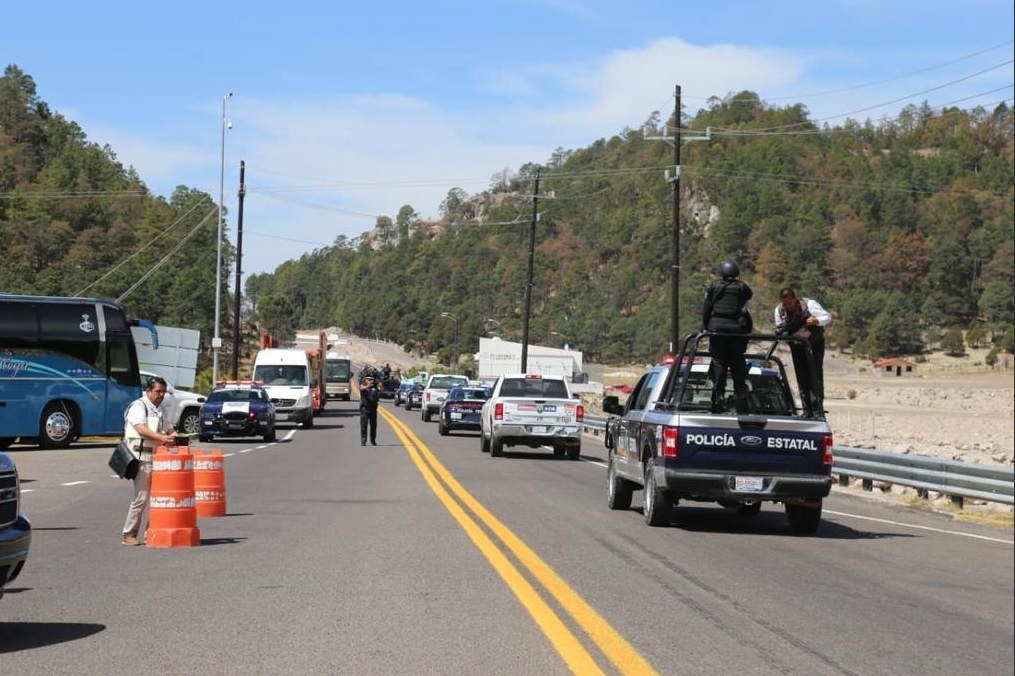 Foto: Operativos de seguridad en la supercarretera Mazatlán-Durango, 5 de abril 2019. Twitter @sspsinaloa1