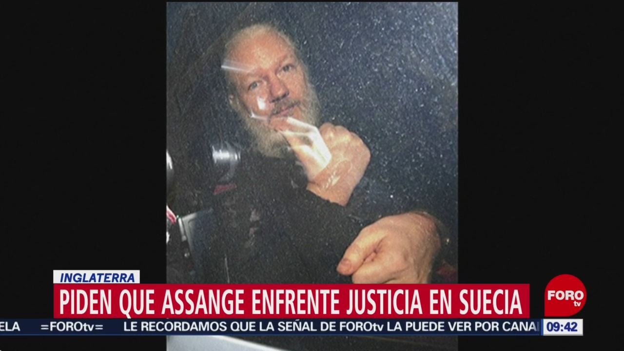 FOTO: Parlamentarios británicos piden extradición de Assange, 13 de abril 2019
