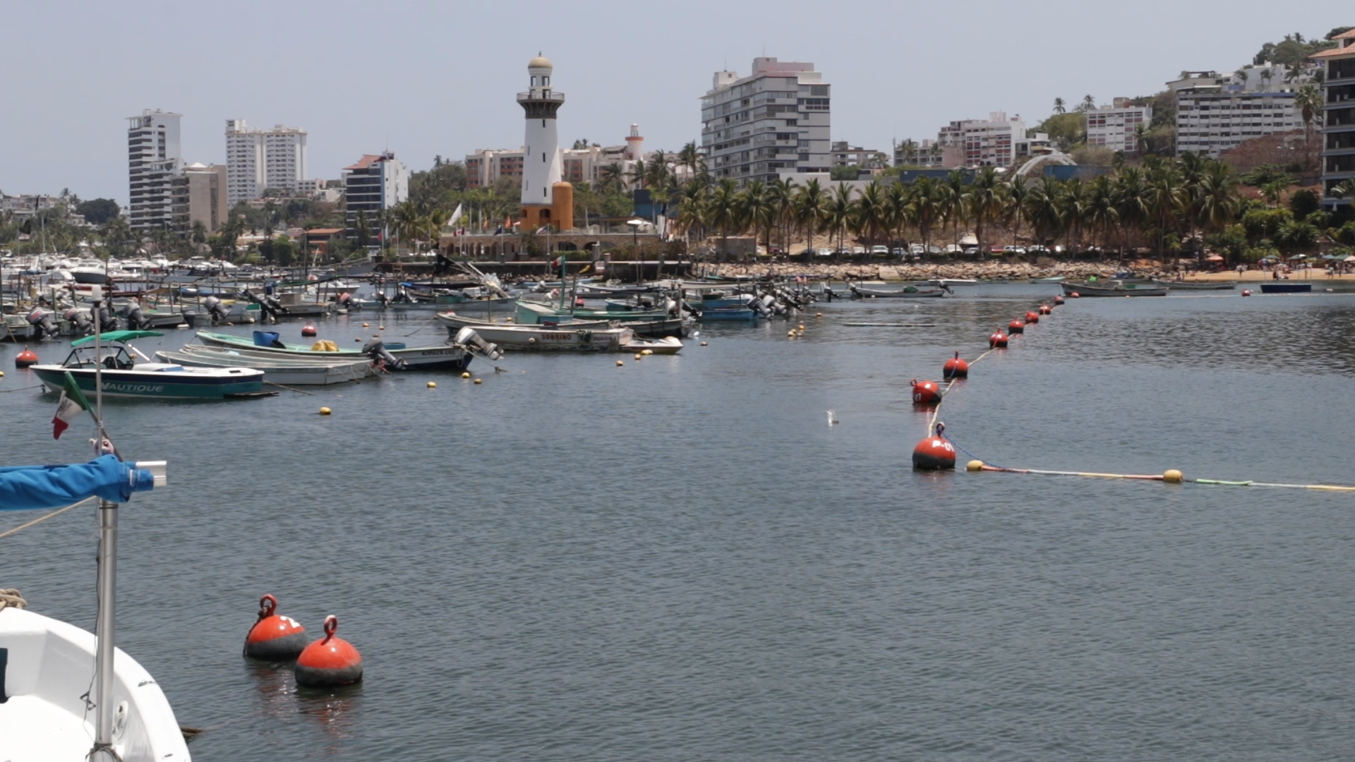Rehabilitan Playas Manzanillo y Honda en Acapulco