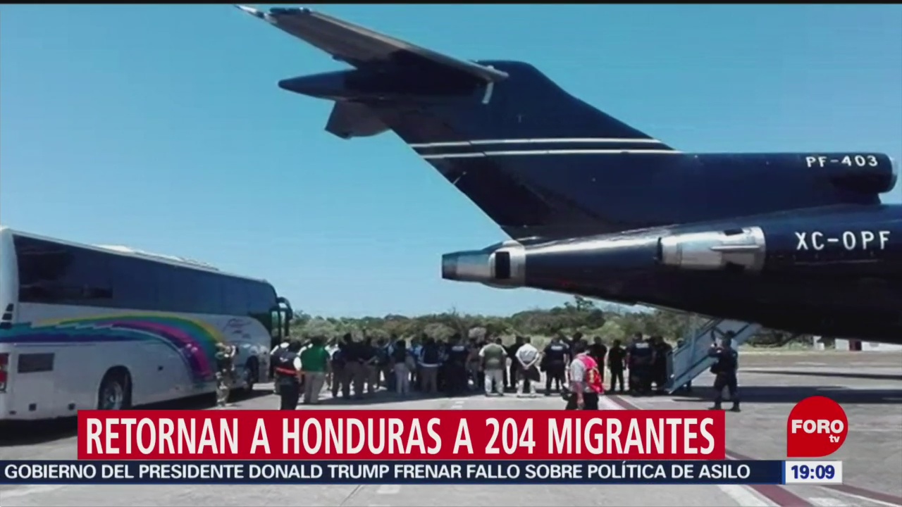 FOTO: Retornan a Honduras a 204 migrantes, 13 de abril 2019
