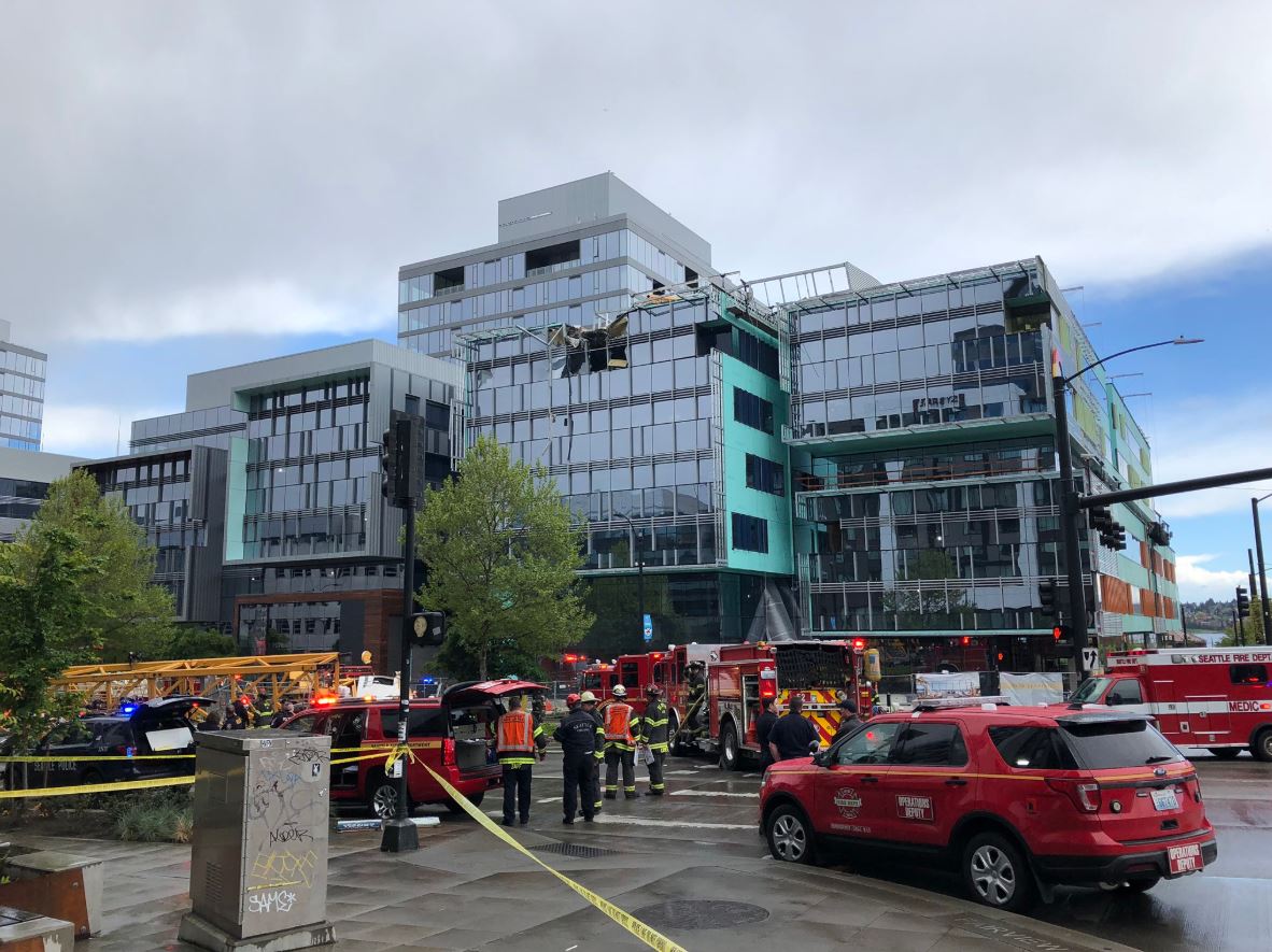 Foto: Derrumbe este sábado de una grúa de la construcción en Seattle, 28 abril 2019