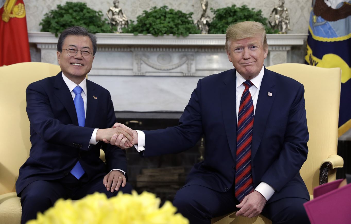 Foto: El presidente Donald Trump se reúne con el presidente de Corea del Sur, Moon Jae-in, en la Oficina Oval de la Casa Blanca, 11 abril 2019