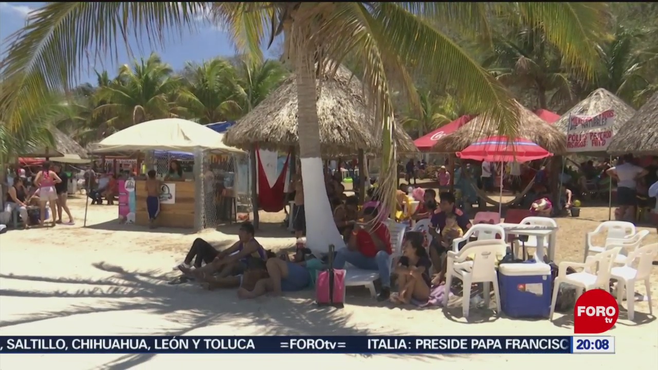 FOTO: Turistas disfrutan playas en Campeche en Semana Santa, 20 ABRIL 2019