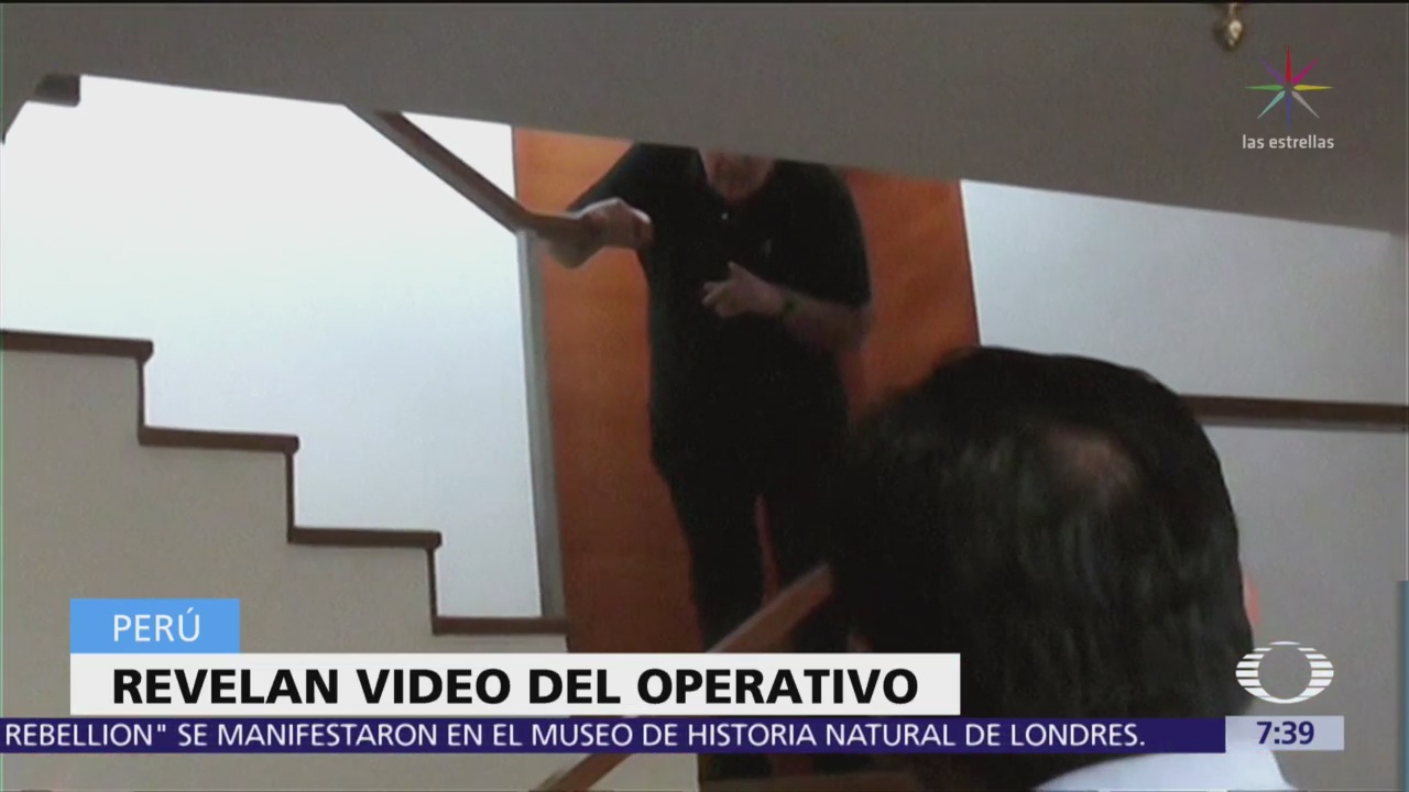 Video muestra que Alan García llevaba pistola cuando llegaron policías