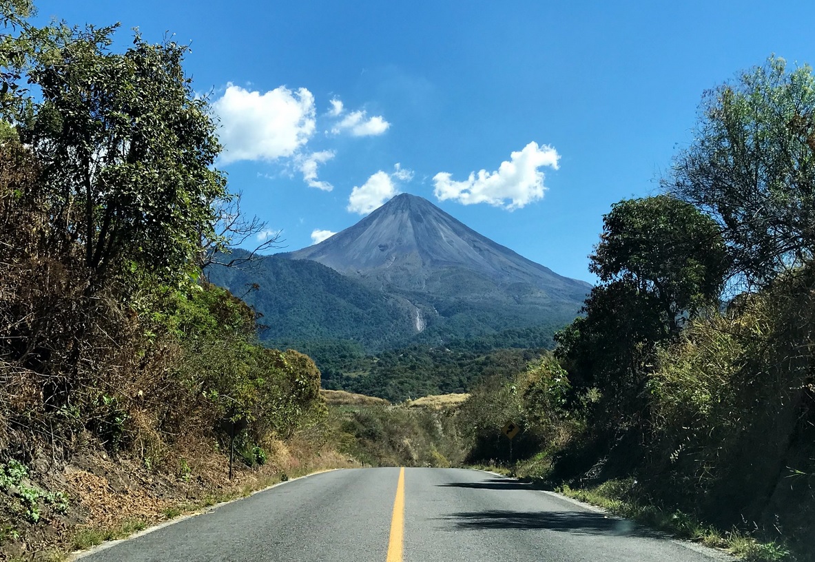 Foto: Volcán de Fuego de Colima, 29 de abril 2019. Twitter @berthareynoso