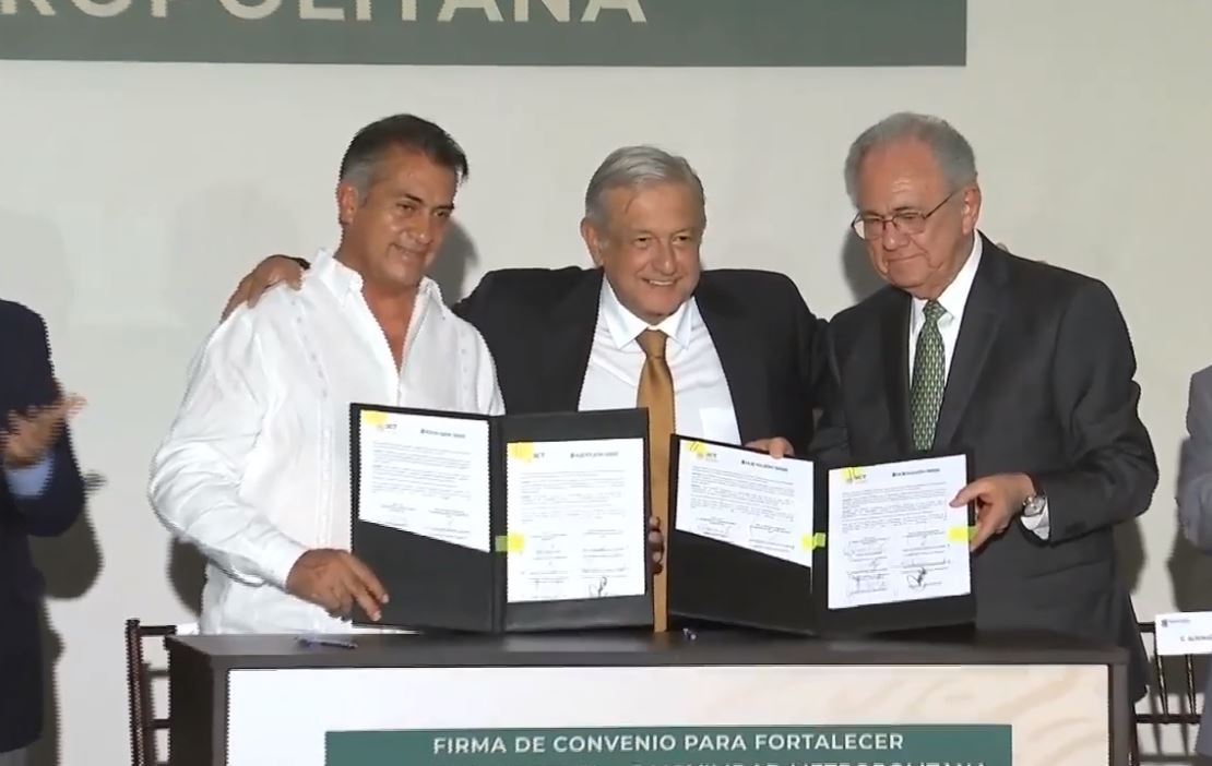 Foto: El presidente de México, Andrés Manuel López Obrador, llegó a Nuevo León para certificar la firma de un convenio de cesión de hectáreas, 16 mayo 2019