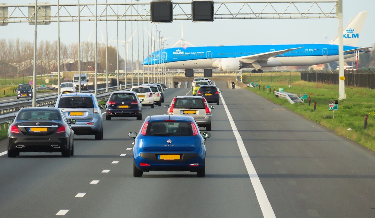 Ámsterdam prohibirá coches de combustión a partir de 2030