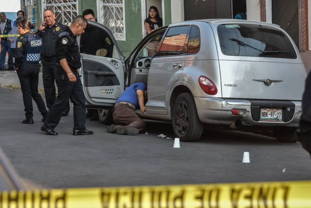 Detienen a ‘doña Lupita’, líder de ambulantes, por asesinato de comerciante del Centro Histórico